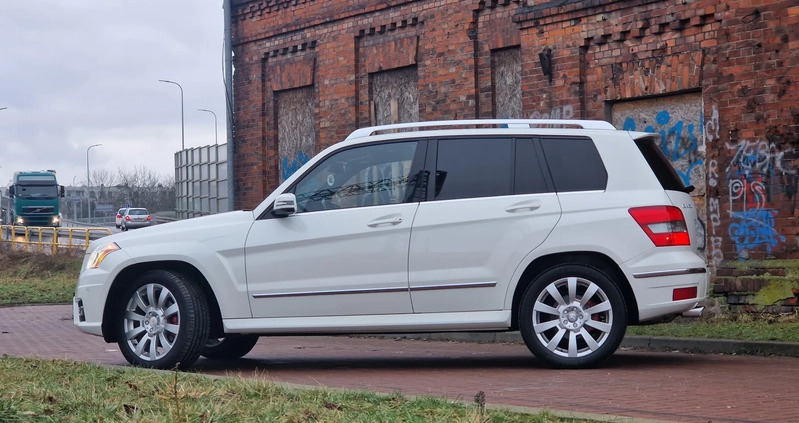 Mercedes-Benz GLK cena 65700 przebieg: 139800, rok produkcji 2012 z Warszawa małe 67